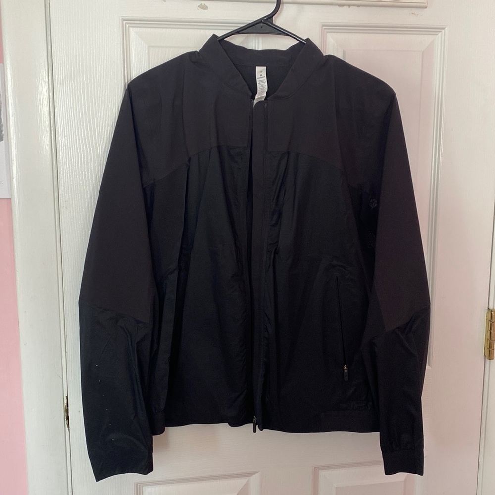 Brand new lululemon windbreaker